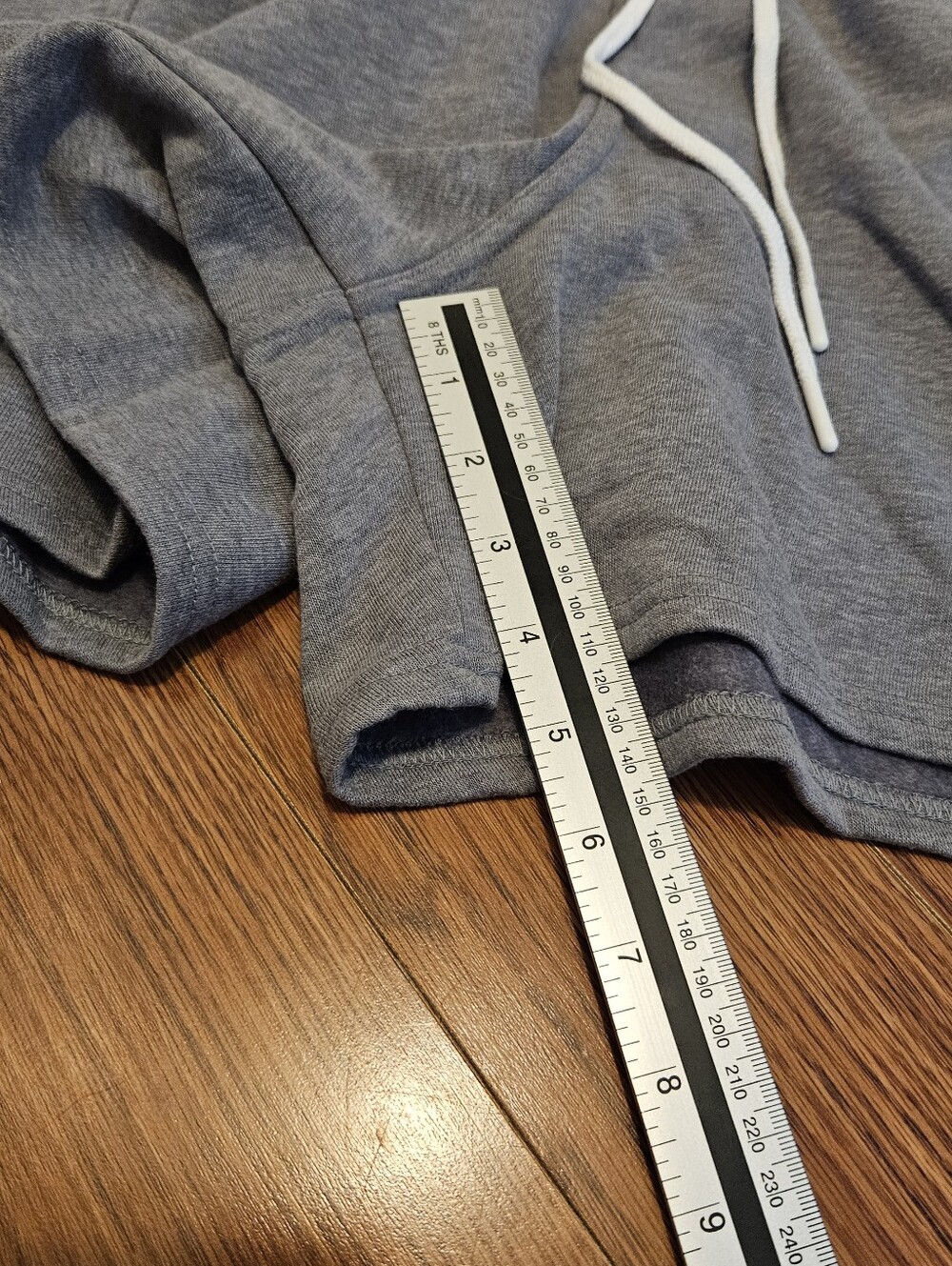 Shorts - Picture 5 of 9